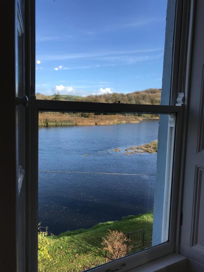 Riverbank House Bed And Breakfast Innishannon Exterior photo